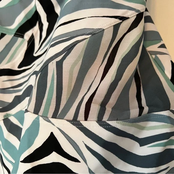 Beyond Control Wild Life One-Shoulder Swimsuit - Picture 6 of 11